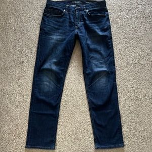 Banana Republic Straight fit Traveler dark blue jeans 31x30